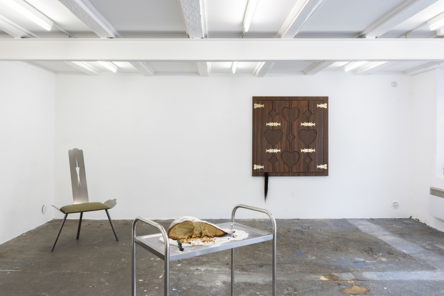Exhibition view « Meet Me Halfway » at WallStreet, Fribourg, 2023 / Photo: Remy Ugarte / Courtesy: the artist and WallStreet.