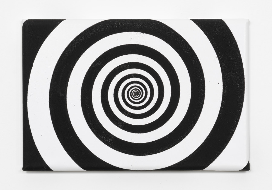 Mimi Hope, Spiral (White), 2024. suns.works, Zürich, 2025. ©2025 suns.works and the artists. Photography: Claude Barrault