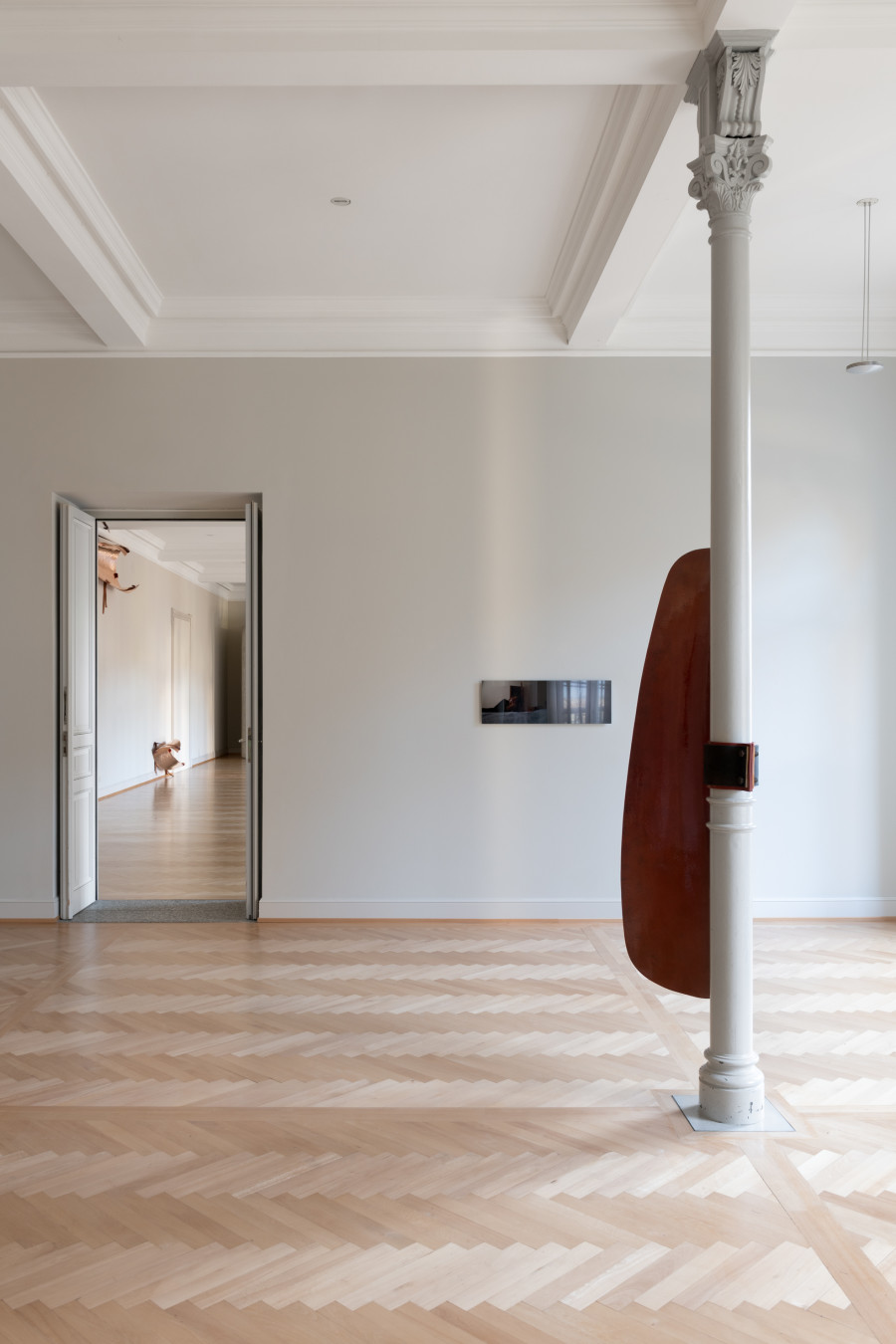 Marie Lund, The Falling, Installationsansicht Kunstmuseum St.Gallen, Foto: Sebastian Stadler