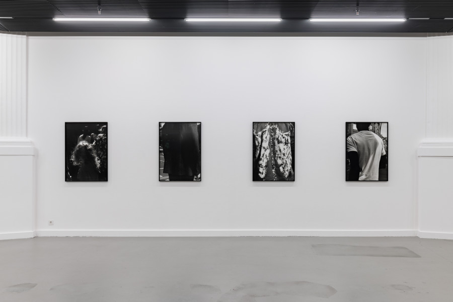 Exhibition view, Lukas Hoffmann, strassenbilder, Kunsthalle Luzern, 2024. Photo credit: Kilian Bannwart