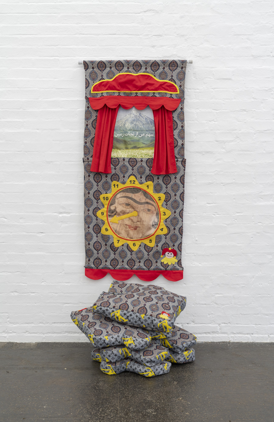 Chalisée Naamani, Khorshid Khanoom, 2025. Photo: Kunst Halle Sankt Gallen, E. Sommer. Courtesy: the artist and Ciaccia Levi, Paris/Turin.