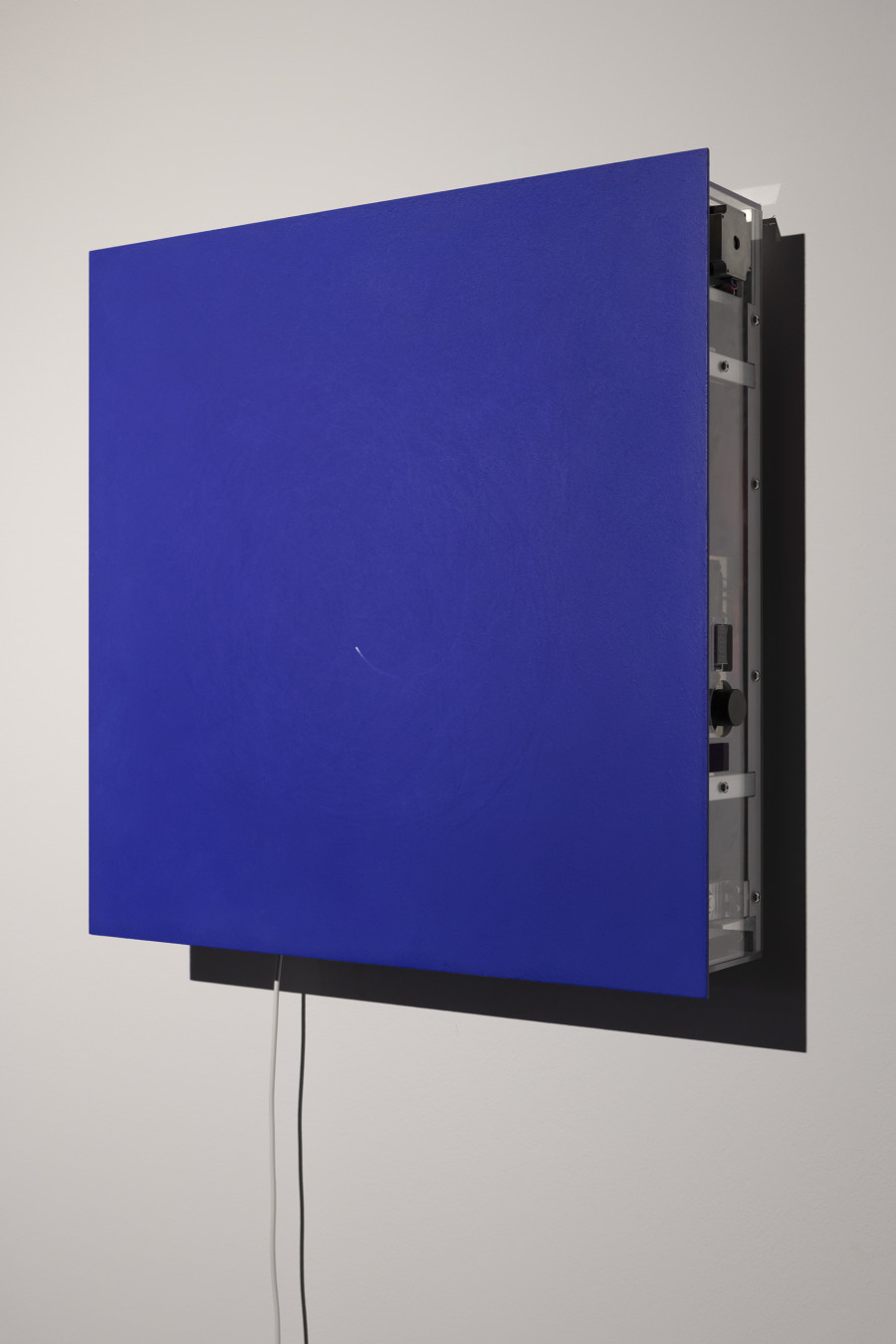 Jingfang Hao & Lingjie Wang, In a universe where everything moves at all, 2015, «Regionale 25», 2024, HEK, photo: Franz Wamhof