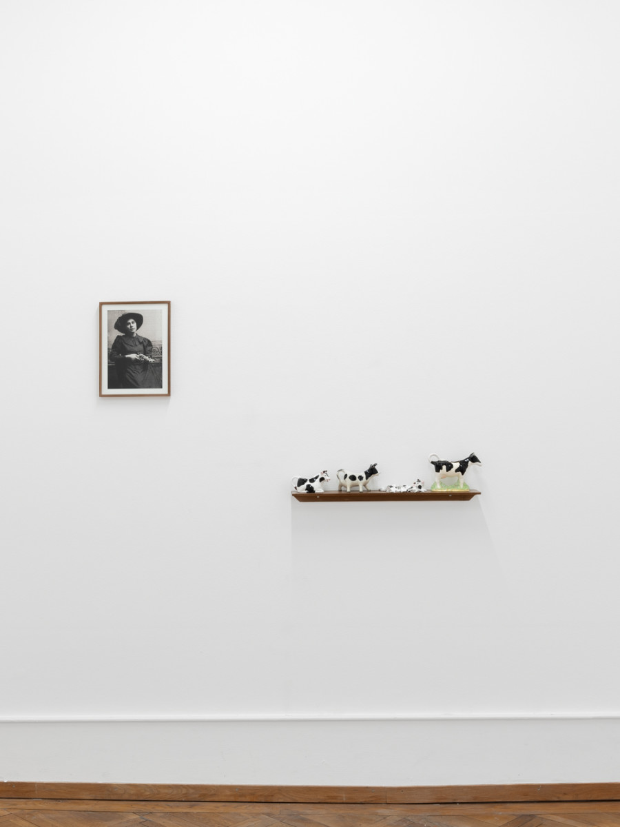 Exhibition view, Susan Hiller, Divided Self, Kunsthaus Biel Centre d’art Bienne, 2025. © The Estate of Susan Hiller; Courtesy of Lisson Gallery; photos Lea Kunz