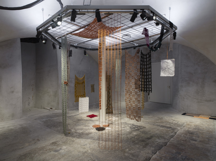 Exhibition view «nudos de tiempo» by ektor garcia, mixed media installation, Cabaret Voltaire 2022. Photo: Cedric Mussano. Courtesy: the artist