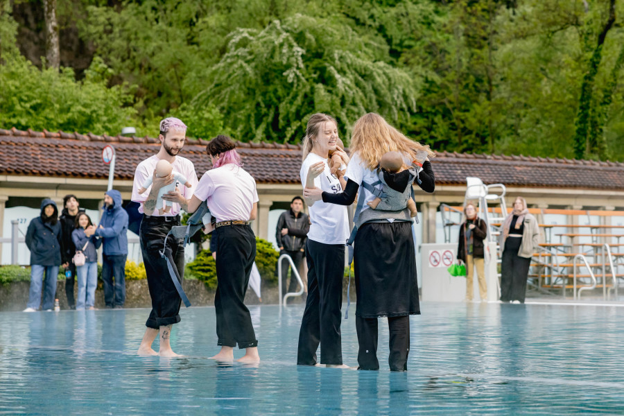 Live Performance Ei Arakawa, Don't Give Up, 13.05.2023, Les Bains de la Motta, Kunsthalle Friart Fribourg. Photo Julie Folly