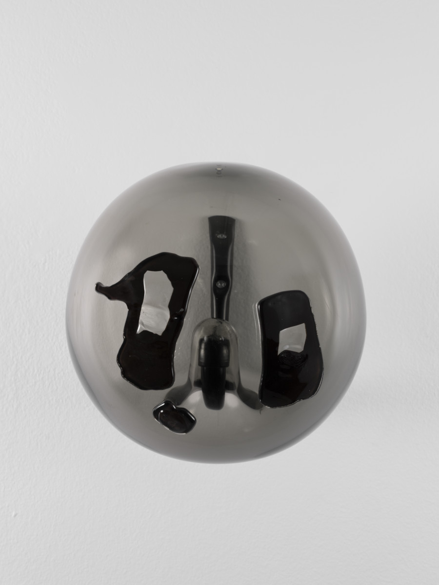 Thomas Liu Le Lann, Toys (#969696) #4, 2024, Glass, aluminium & rubber, 20 x 20 x 27 cm. Photo credit: Julien Gremaud, courtesy of Xippas and the artist