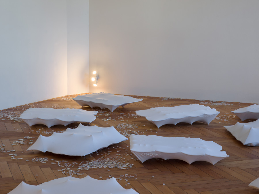 Nancy Lupo, untitled, 2026, borrowed crystal glass, Stadtgalerie Bern, 2026. Photo: Cedric Mussano